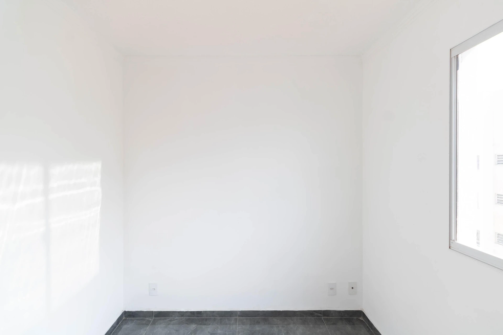 2-bedroom apartment with 1 bathroom and no parking — photo 42