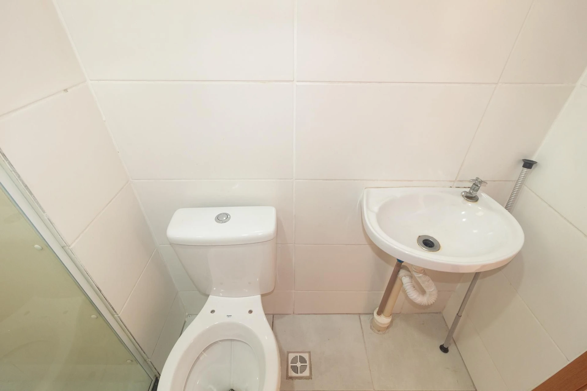 Квартира с 2 спальнями и бассейном в доме — photo 41