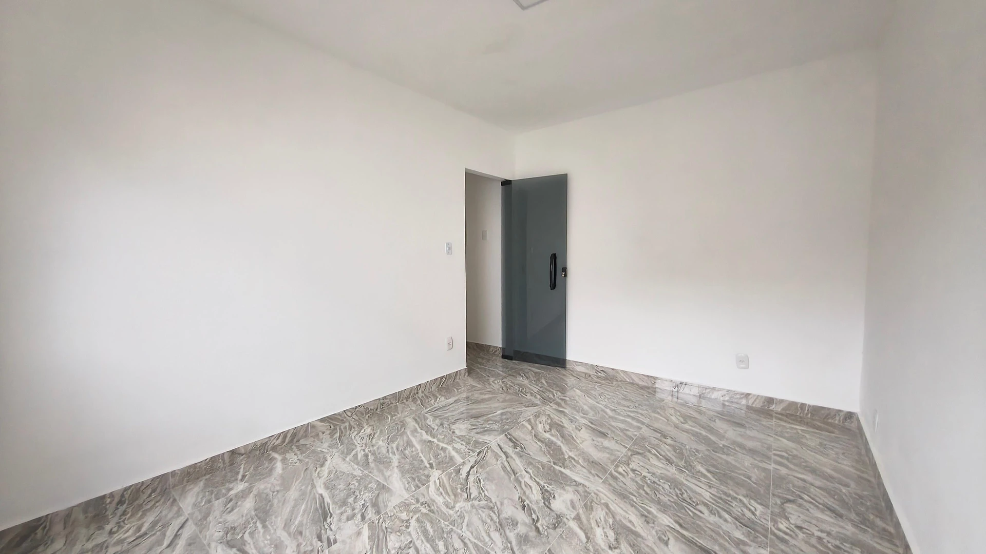 Unfurnished house with 3 bedrooms and 3 bathrooms — photo 22