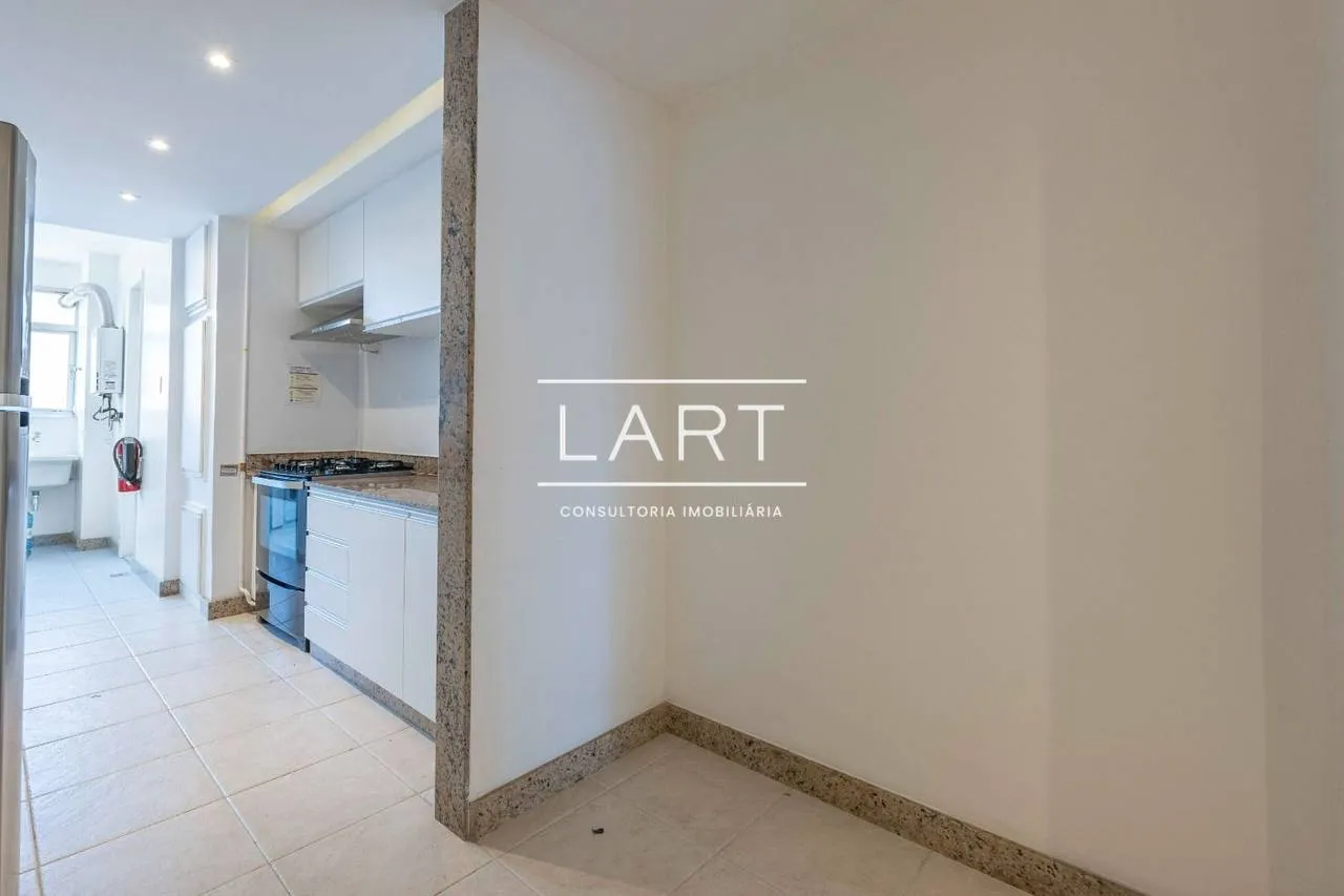 Unfurnished 4-bedroom apartment with 4 bathrooms — photo 26