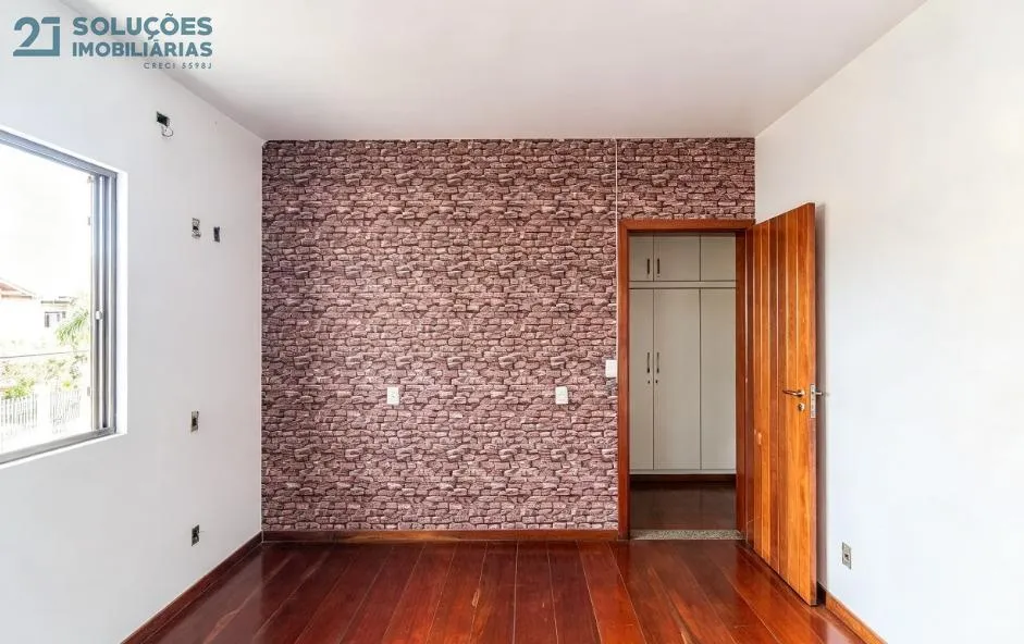 7-bedroom house with a bathtub in Florianópolis — photo 18