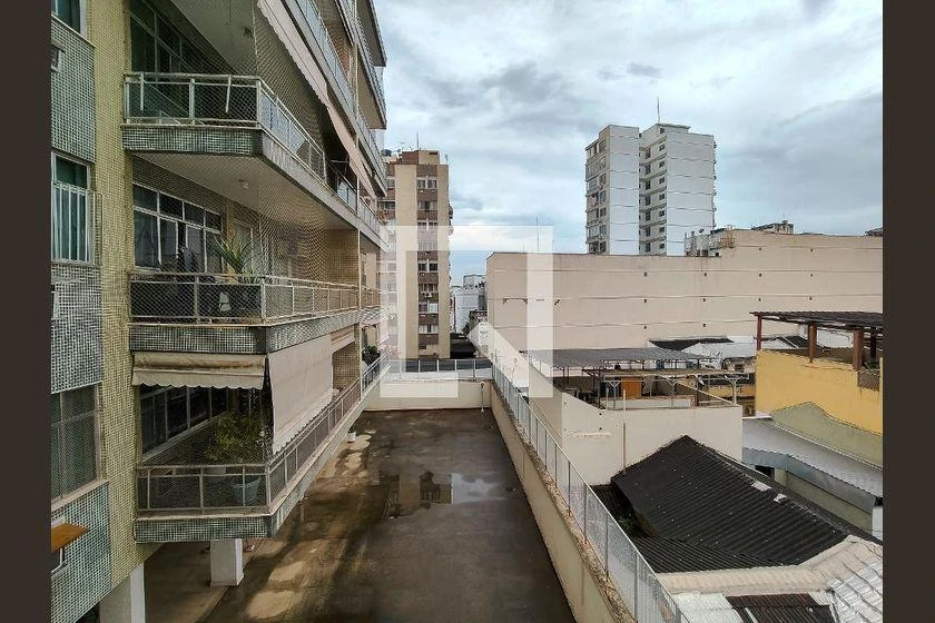 Furnished 97 m² apartment with 3 bedrooms — photo 16