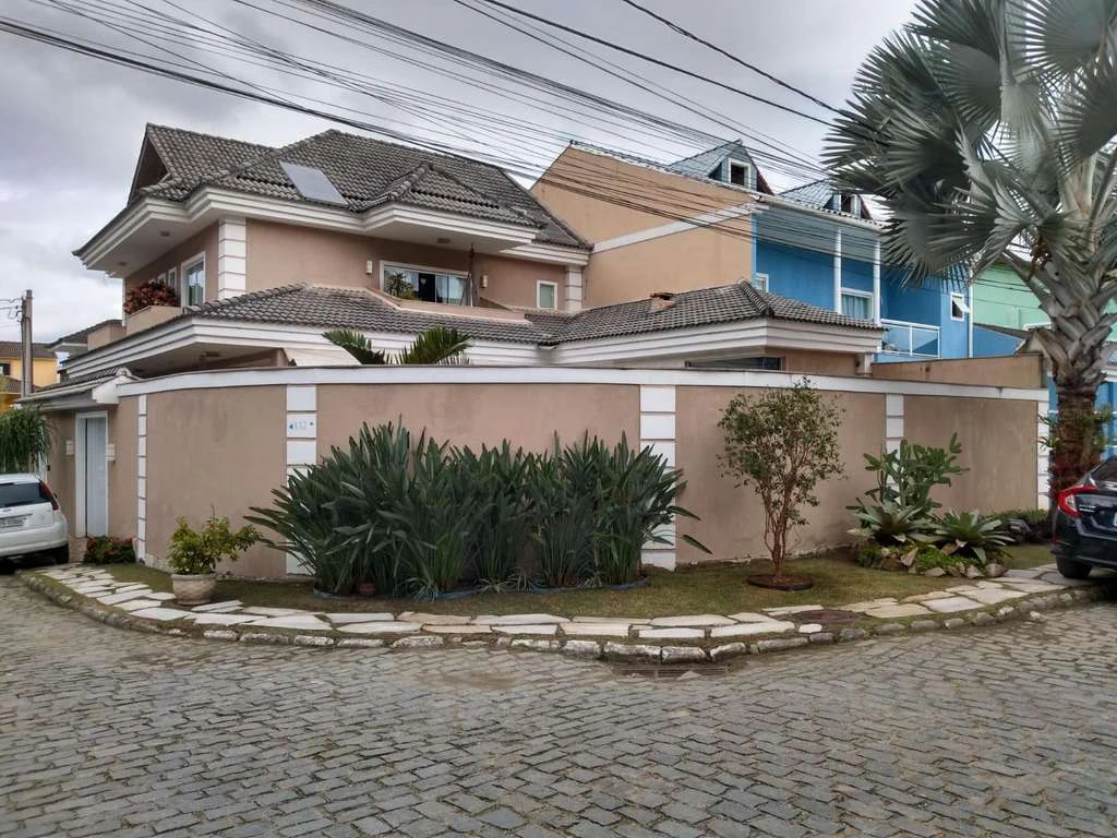 Casa com 4 quartos e piscina com área de sauna — photo 23