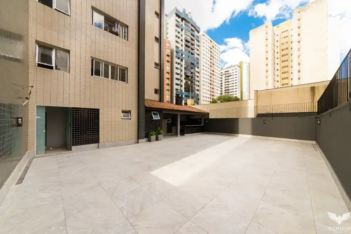 160 m² apartment with 3 bedrooms and 1 en-suite — photo 47