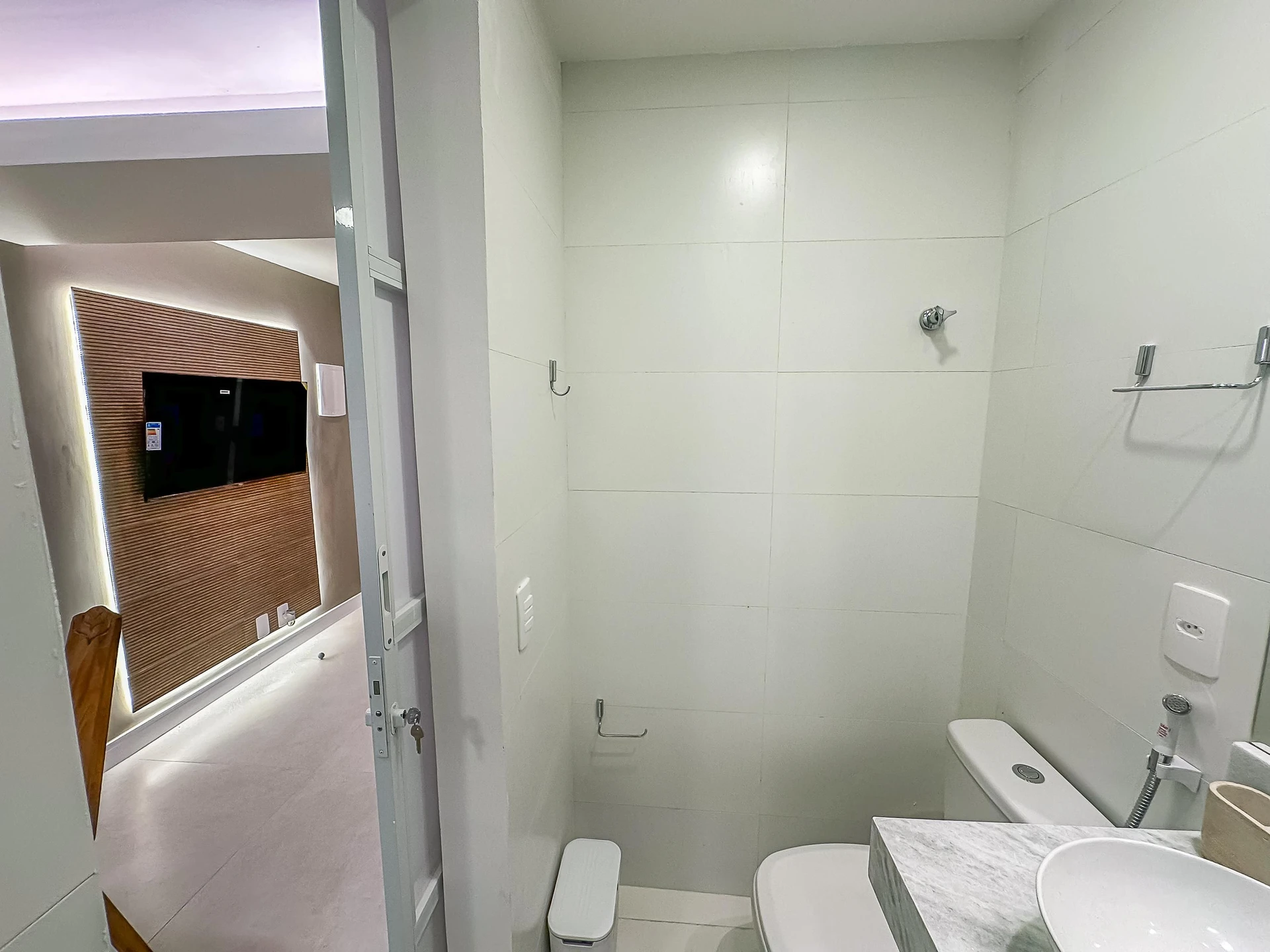 Меблированная квартира с 1 спальней и кухней open-plan — photo 56