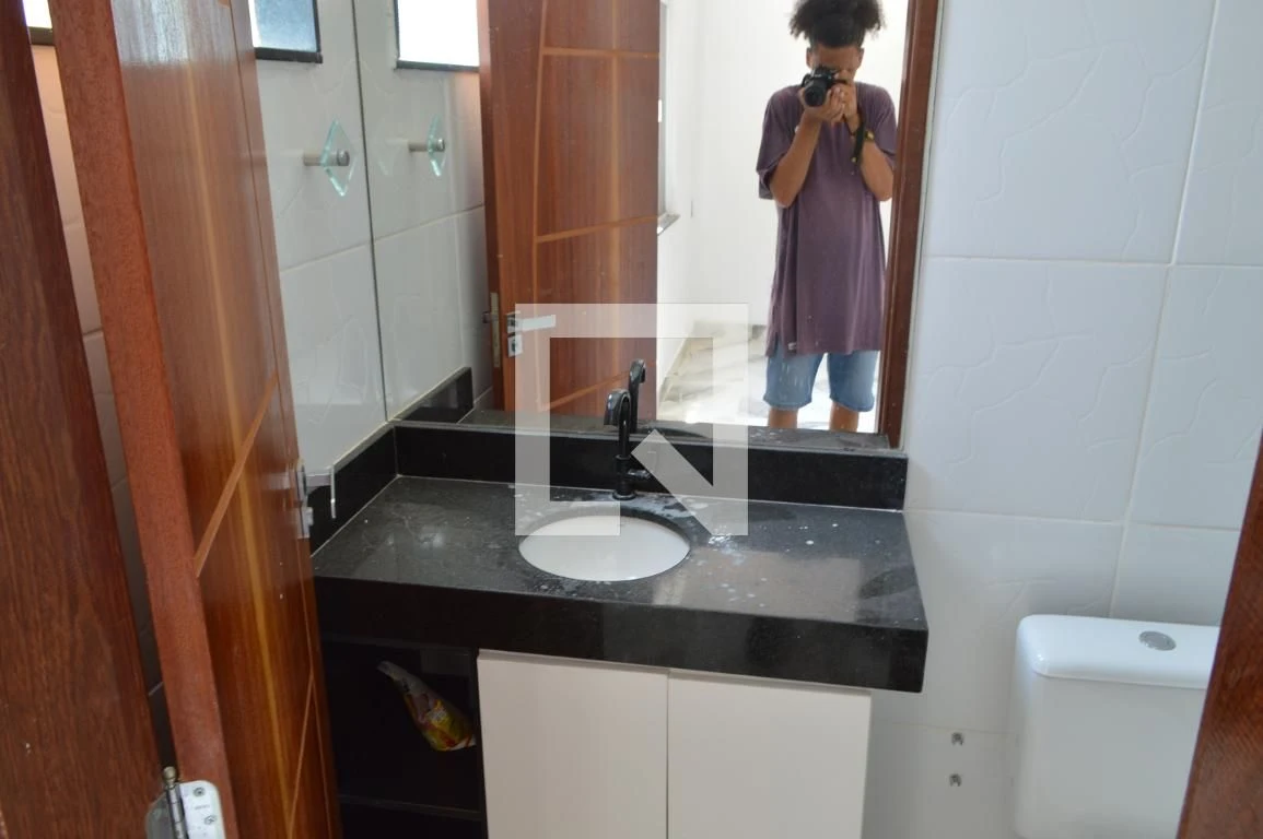 Casa de 3 quartos com janelas do piso ao teto — photo 92