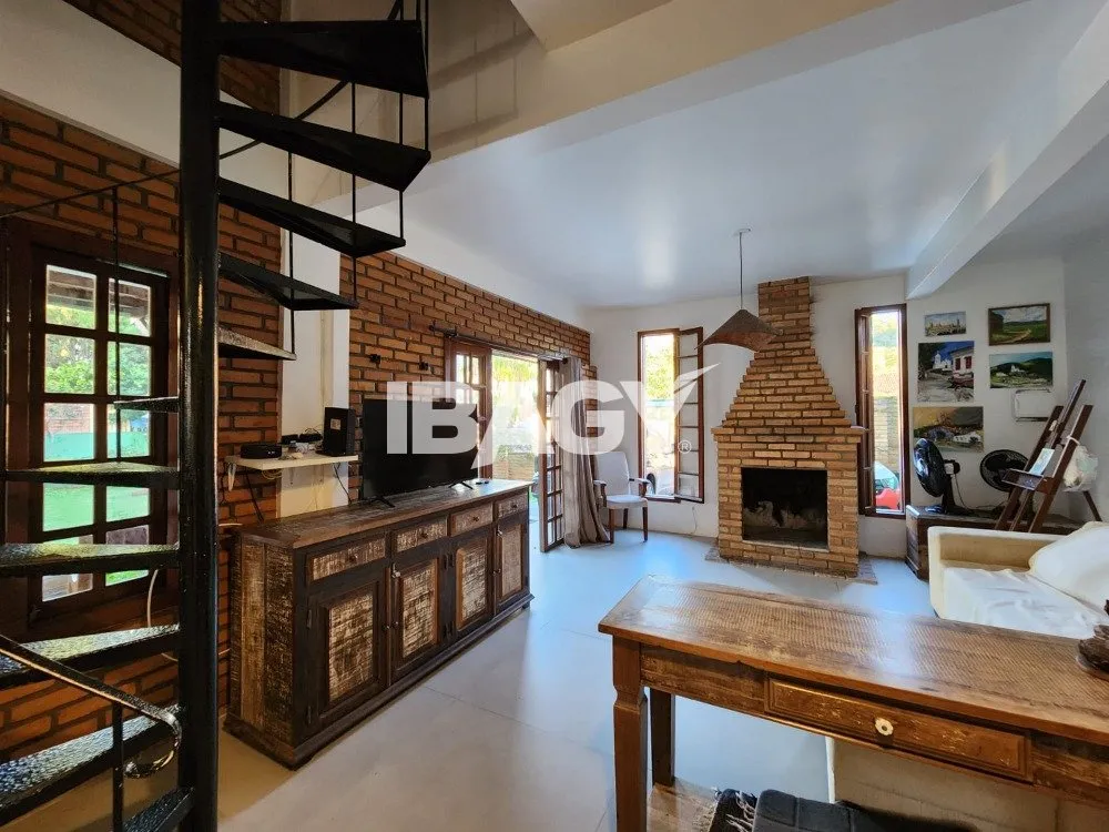Furnished 2-bedroom house with balcony and 2 parking spaces — photo 8