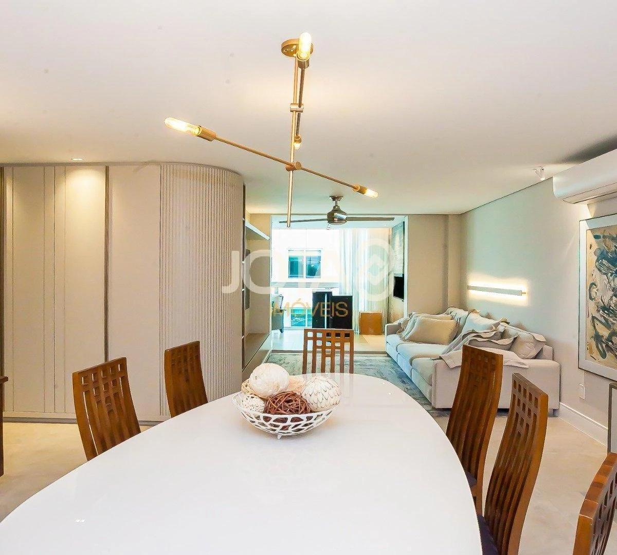 Furnished 3-bedroom apartment with 201 m² — photo 17