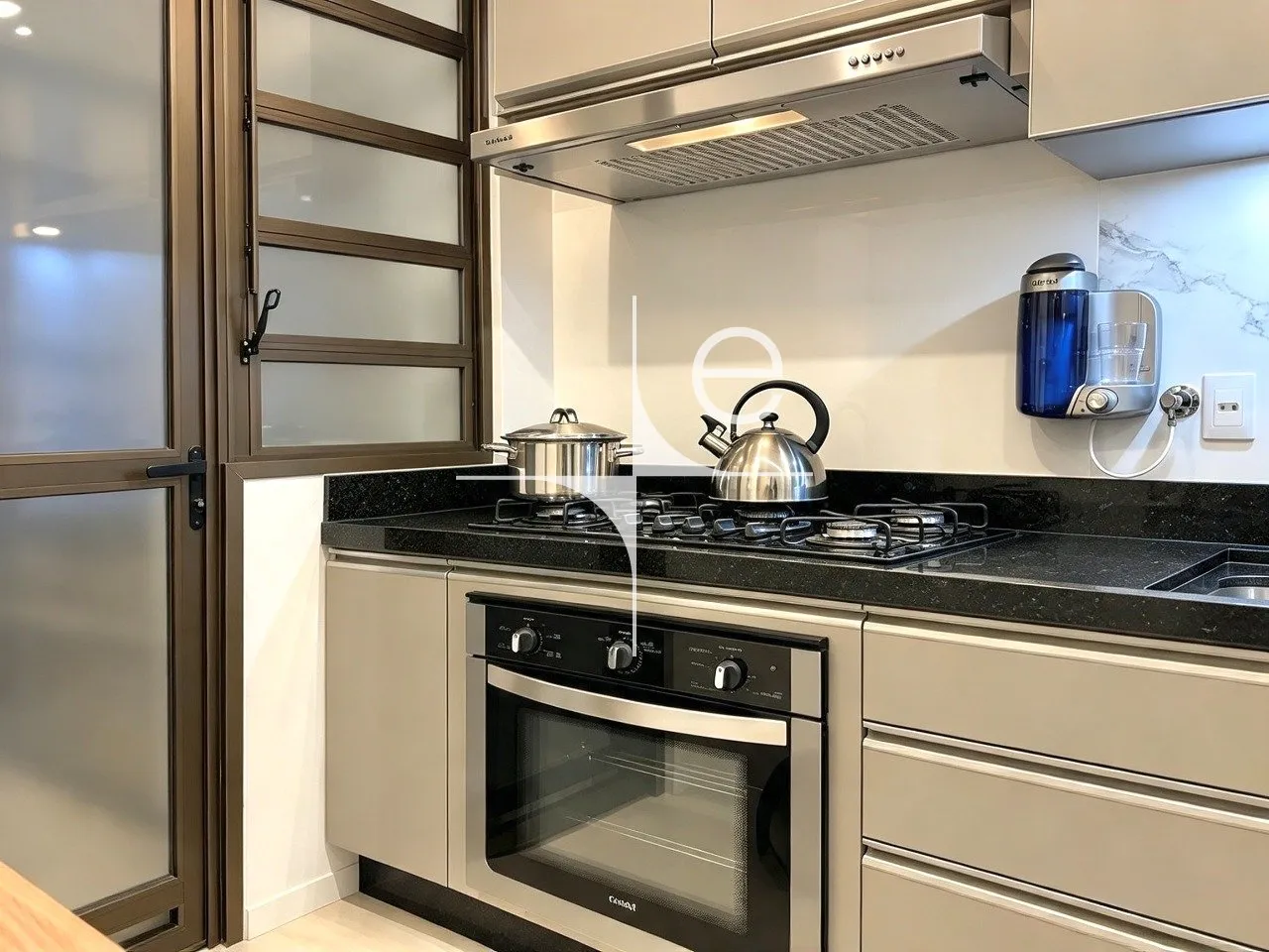 Furnished apartment, 69 m², with a walk-in closet