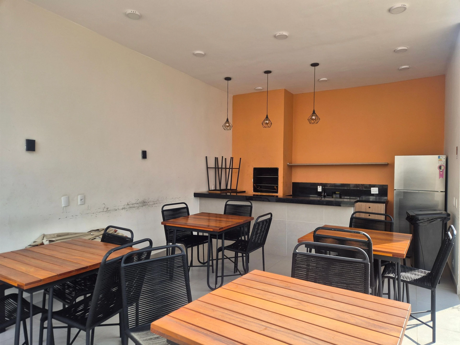 Apartamento mobiliado de 2 quartos em condomínio com piscina — photo 34