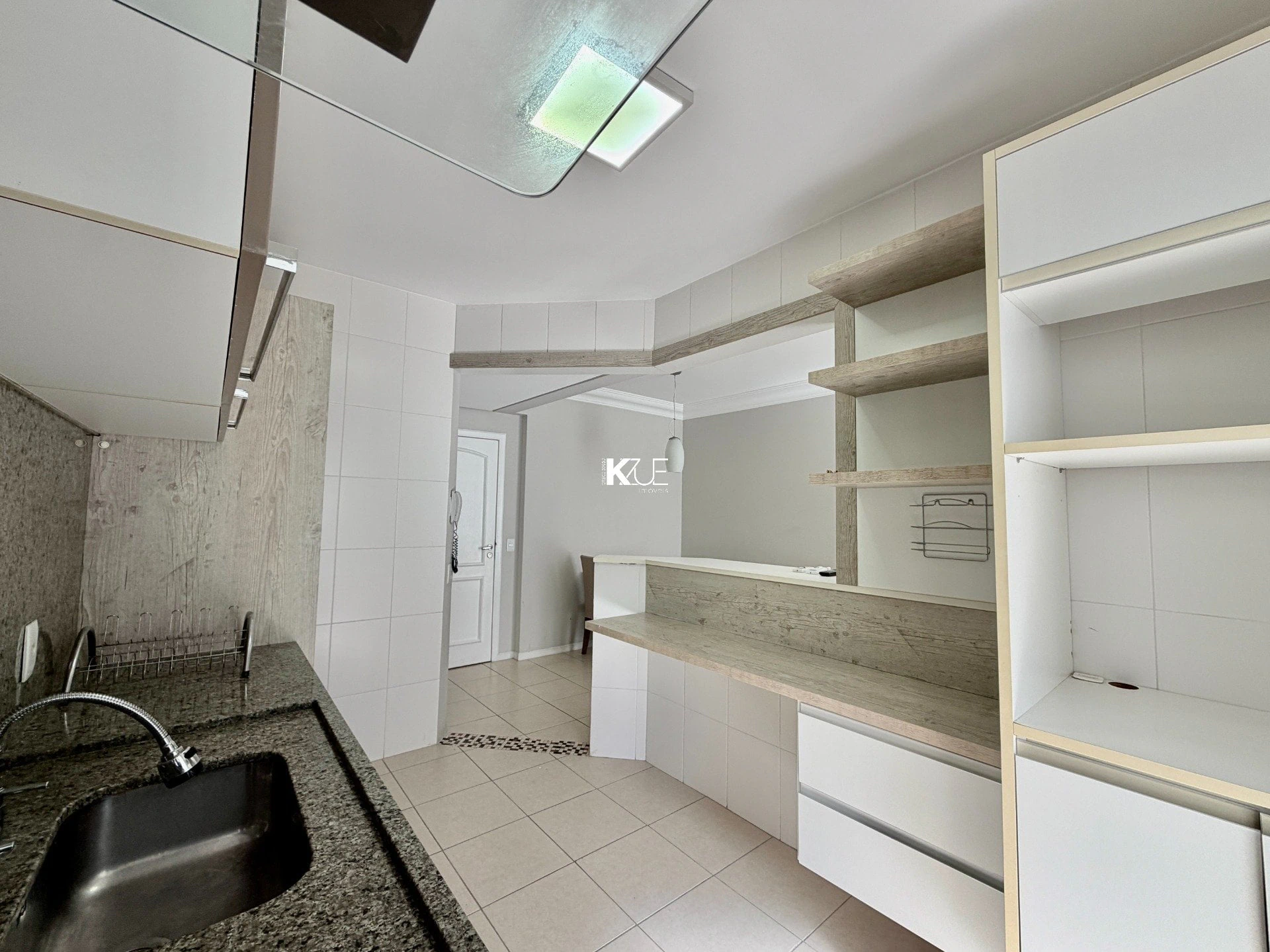 2-bedroom apartment in a building with a sauna — photo 22