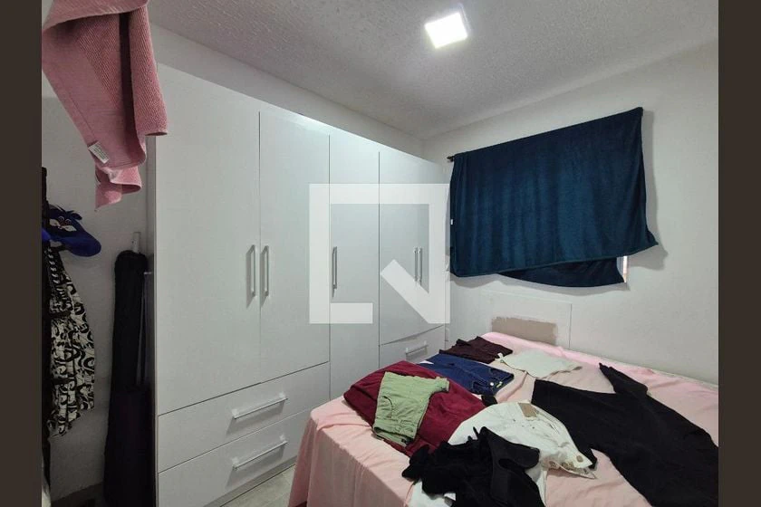 Furnished 2-bedroom apartment with an open kitchen — photo 8