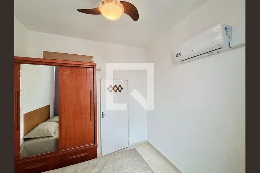 Рабочее место и 2 спальни: квартира 48 м² — photo 9