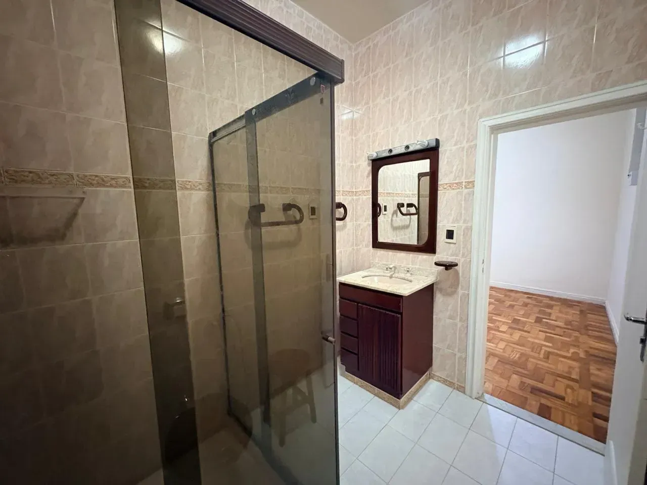Casa para locação com 4 quartos e 5 banheiros — photo 20