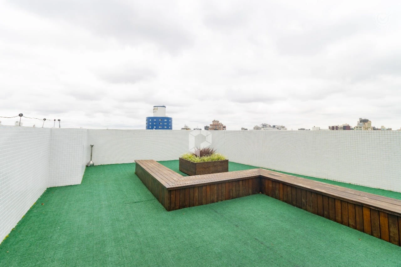 Furnished 2-bedroom apartment with a balcony — photo 20