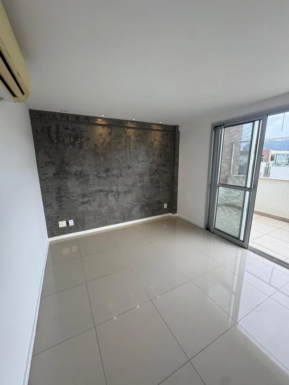 Apartamento duplex mobiliado com 4 quartos e 4 banheiros — photo 14