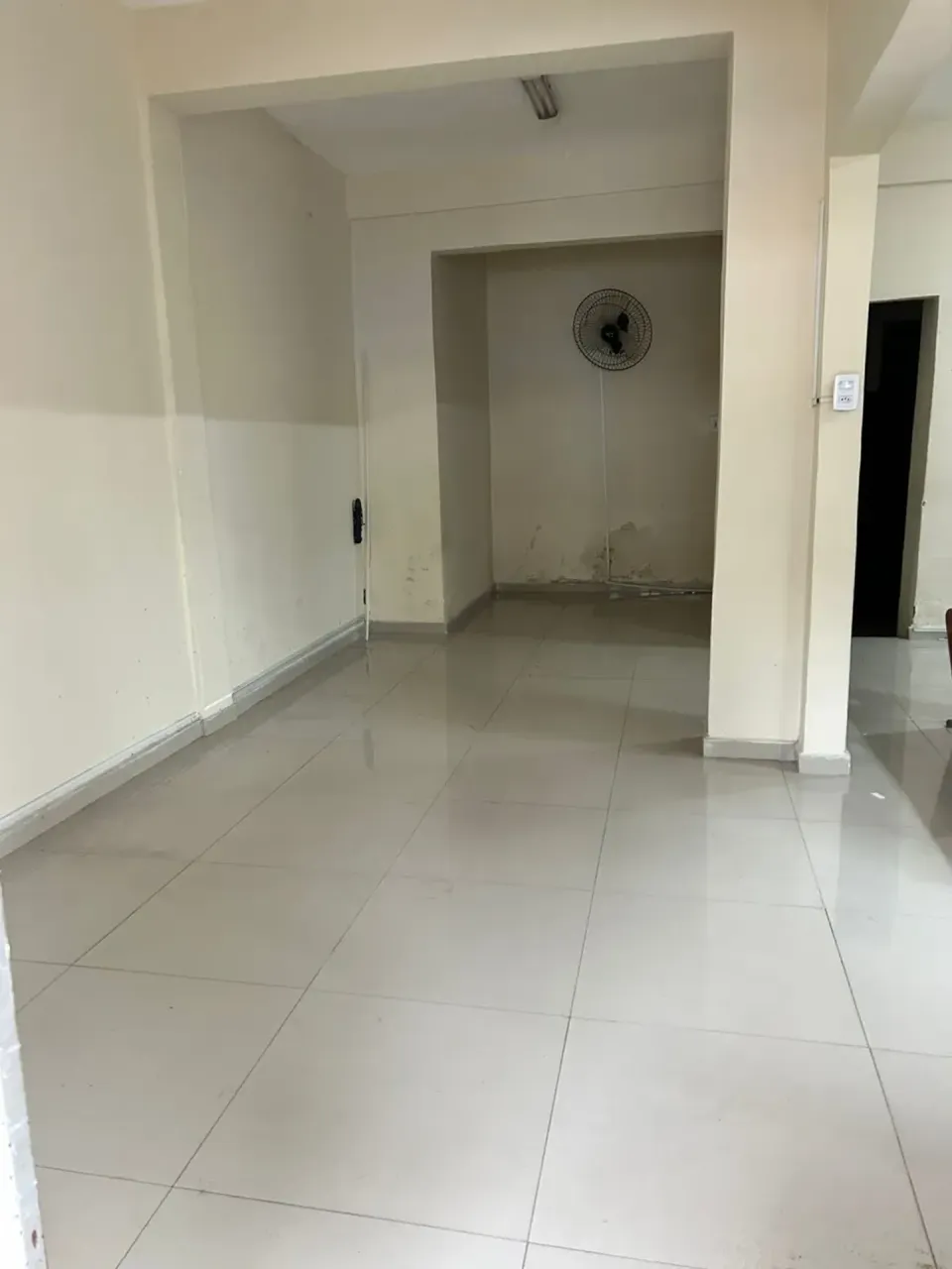 Квартира 120 м² з 2 спальнями та паркуванням; кухня з газом — photo 5