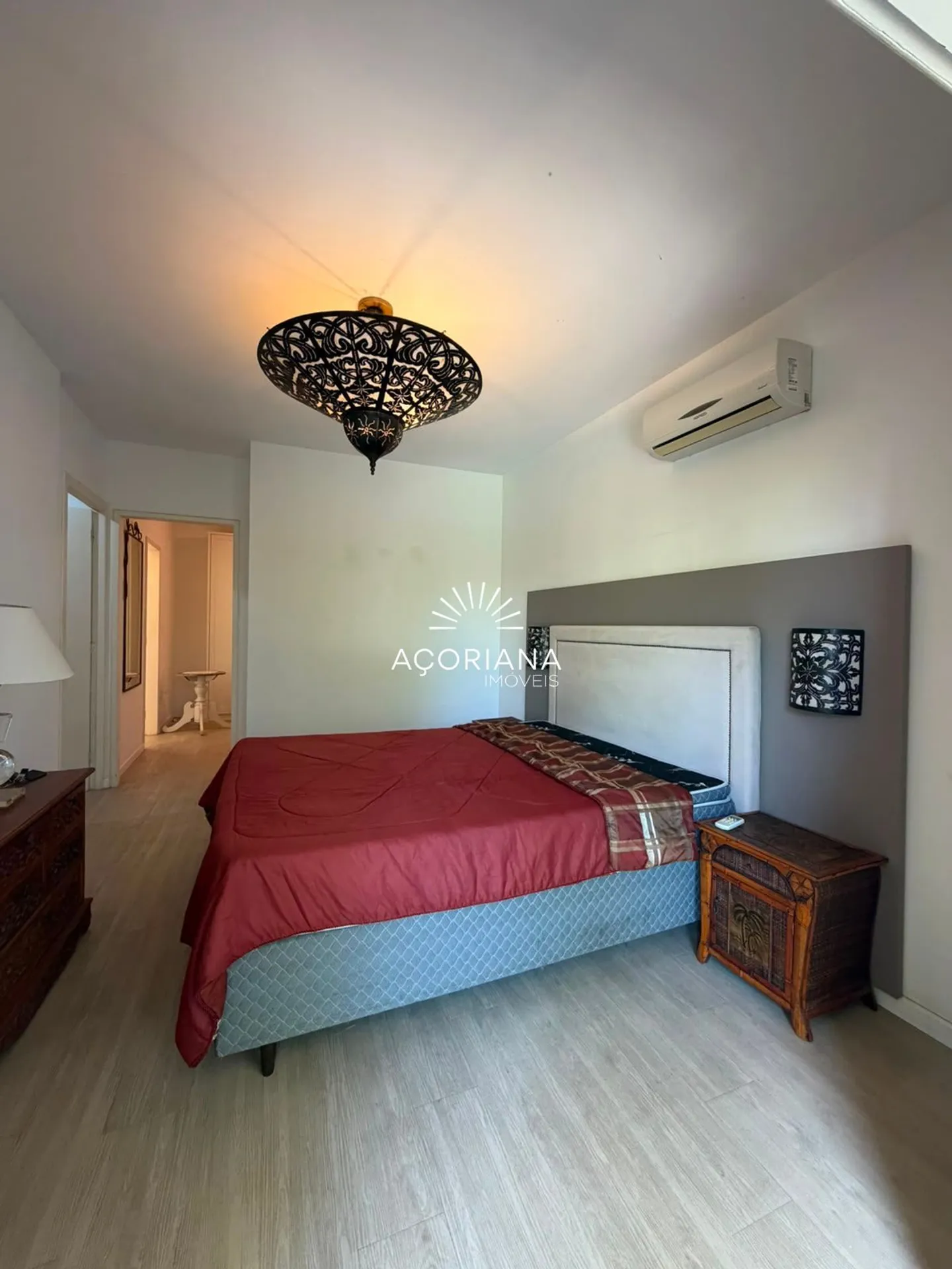 Furnished 600 m² house with 5 bedrooms and an integrated kitchen — photo 13