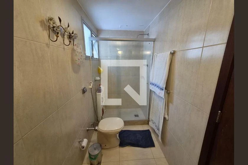 Квартира с 4 спальнями и застеклённым балконом — photo 33