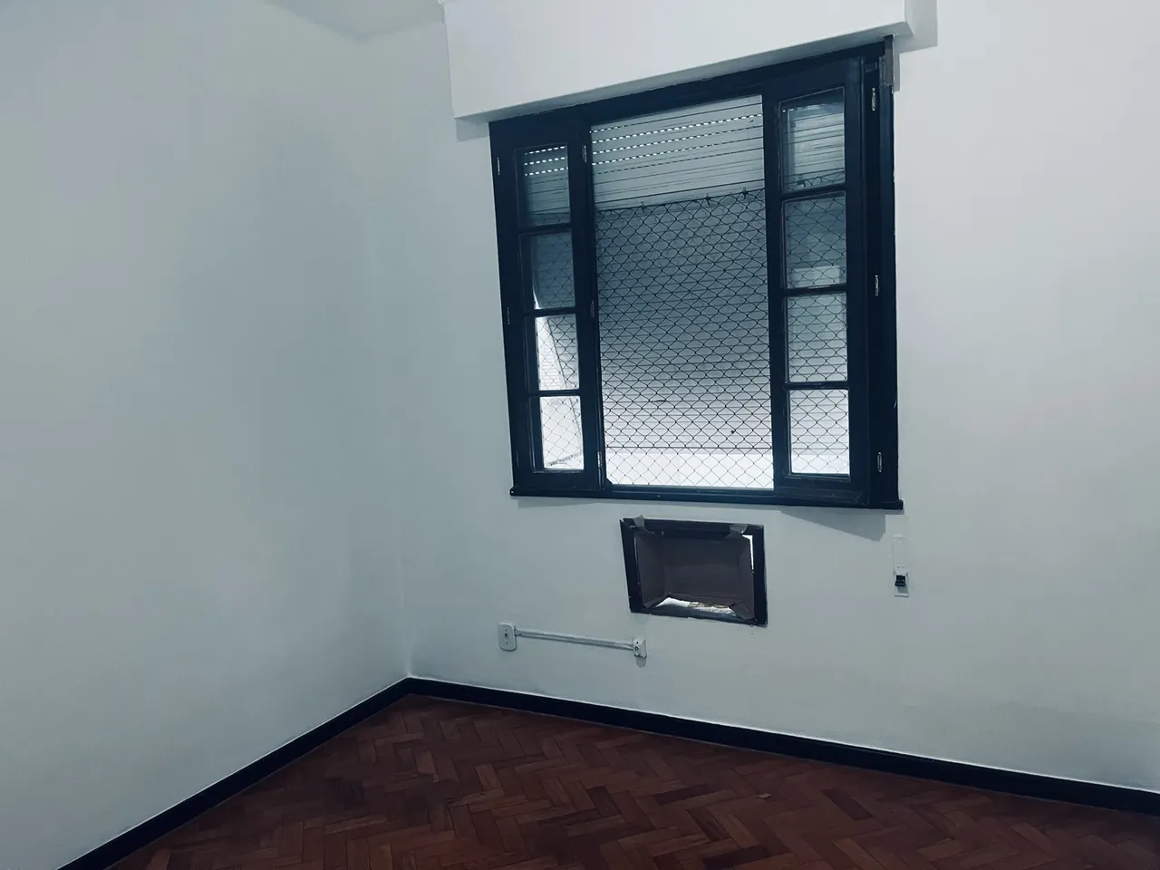Apartment, 50 m², with wood or laminate floors — photo 16