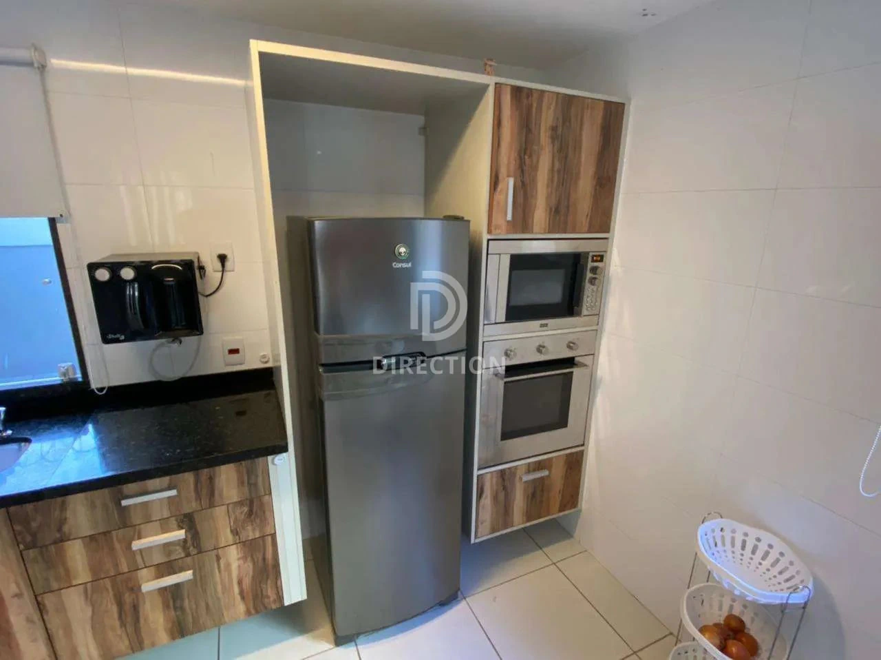 4 quartos e banheira: casa de 300 m² — photo 12