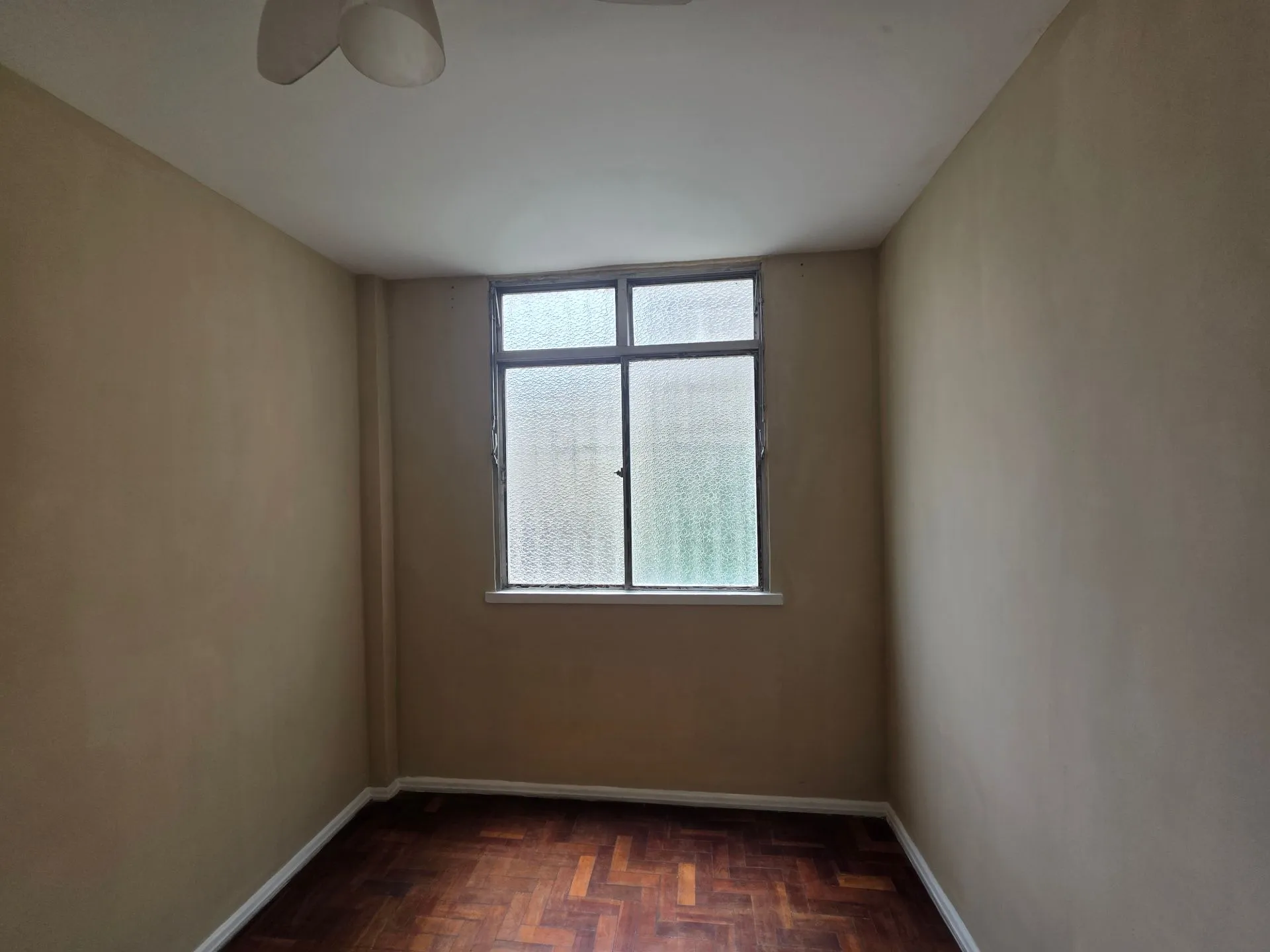 Дерев'яна підлога або ламінат та 2 спальні: квартира 50 м² — photo 3