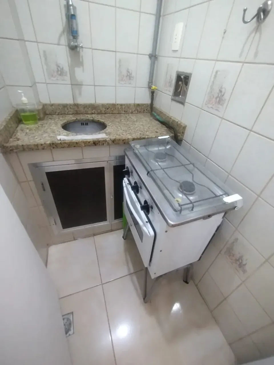 Estudio amueblado de 30 m² con cocina a gas — photo 17
