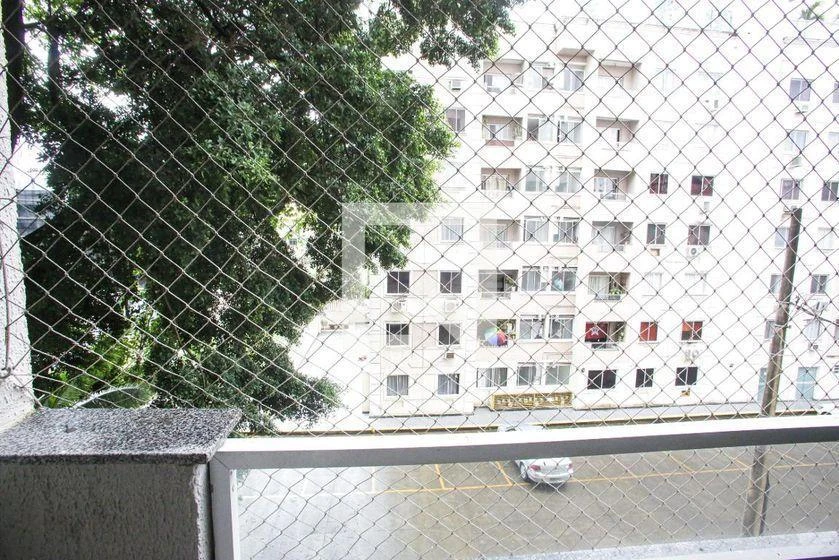 2-bedroom apartment in a building with a gym — photo 24