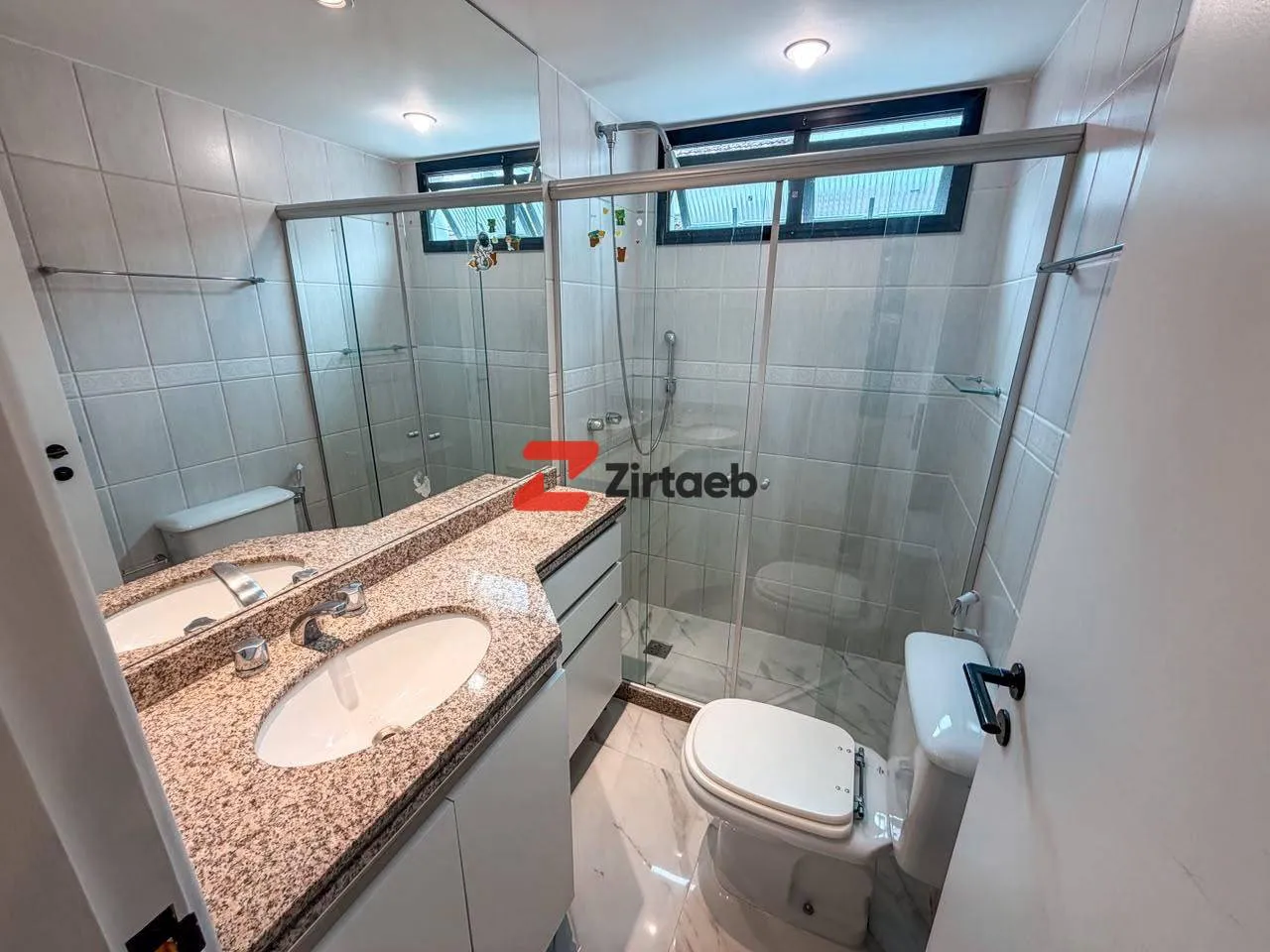 4-bedroom apartment with a walk-in closet in Rio de Janeiro — photo 29