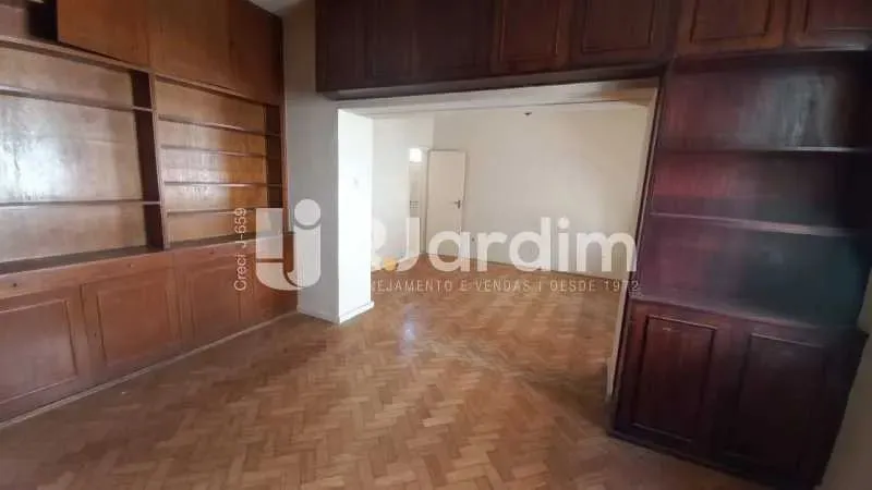 Casa para locação com 5 quartos e 401 m² e cozinha planejada — photo 7