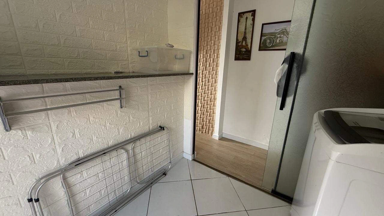Ventanales de piso a techo y 3 dormitorios: casa de 60 m² — photo 11