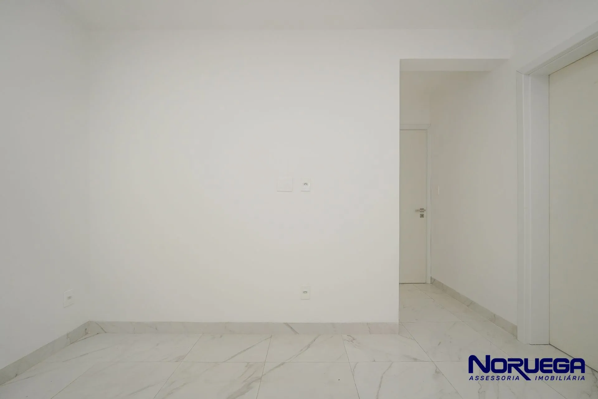 3-bedroom apartment, 1 with its own bathroom, 108 m² — photo 26