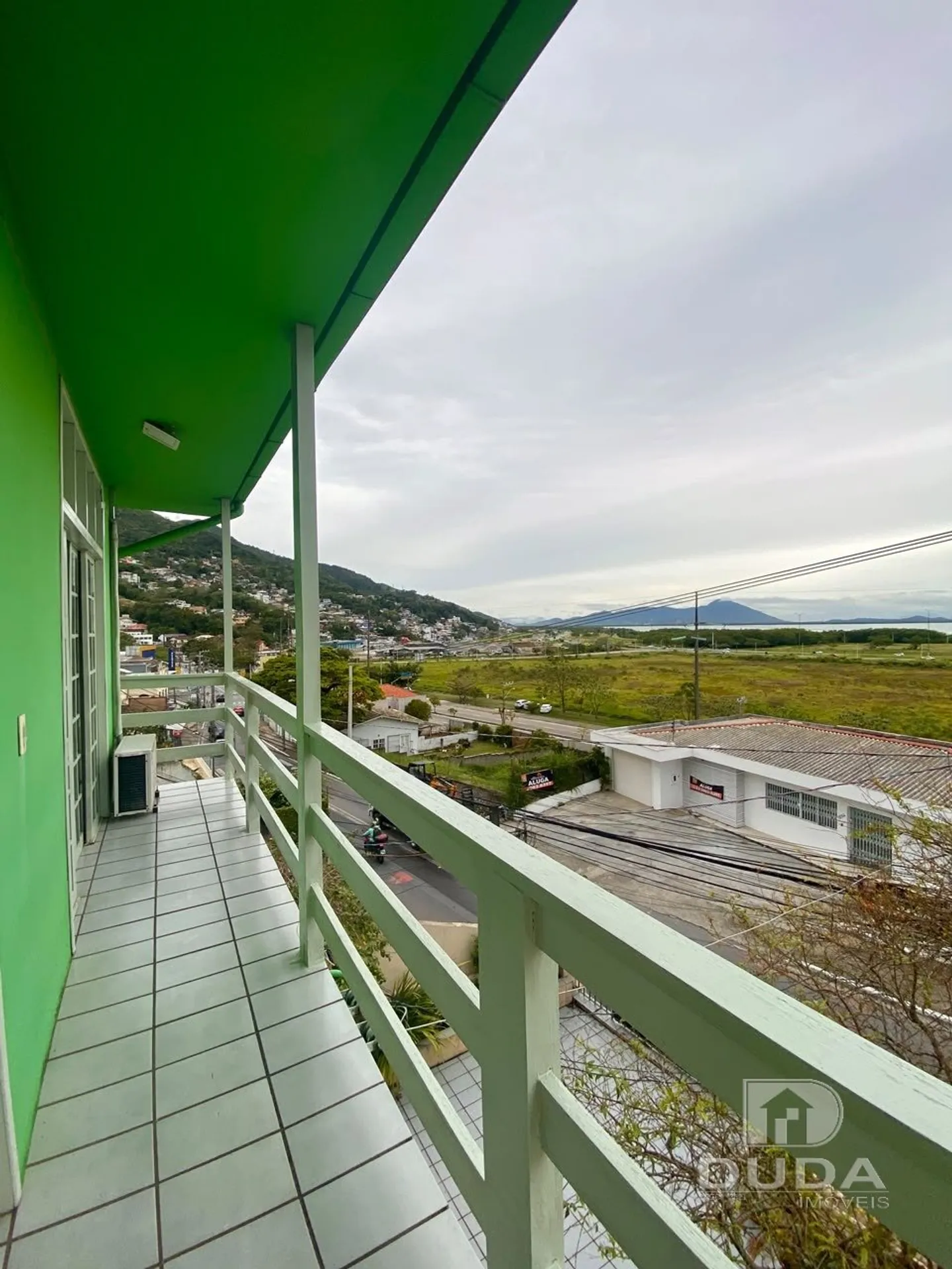 4-bedroom house with a garden in Florianópolis — photo 24