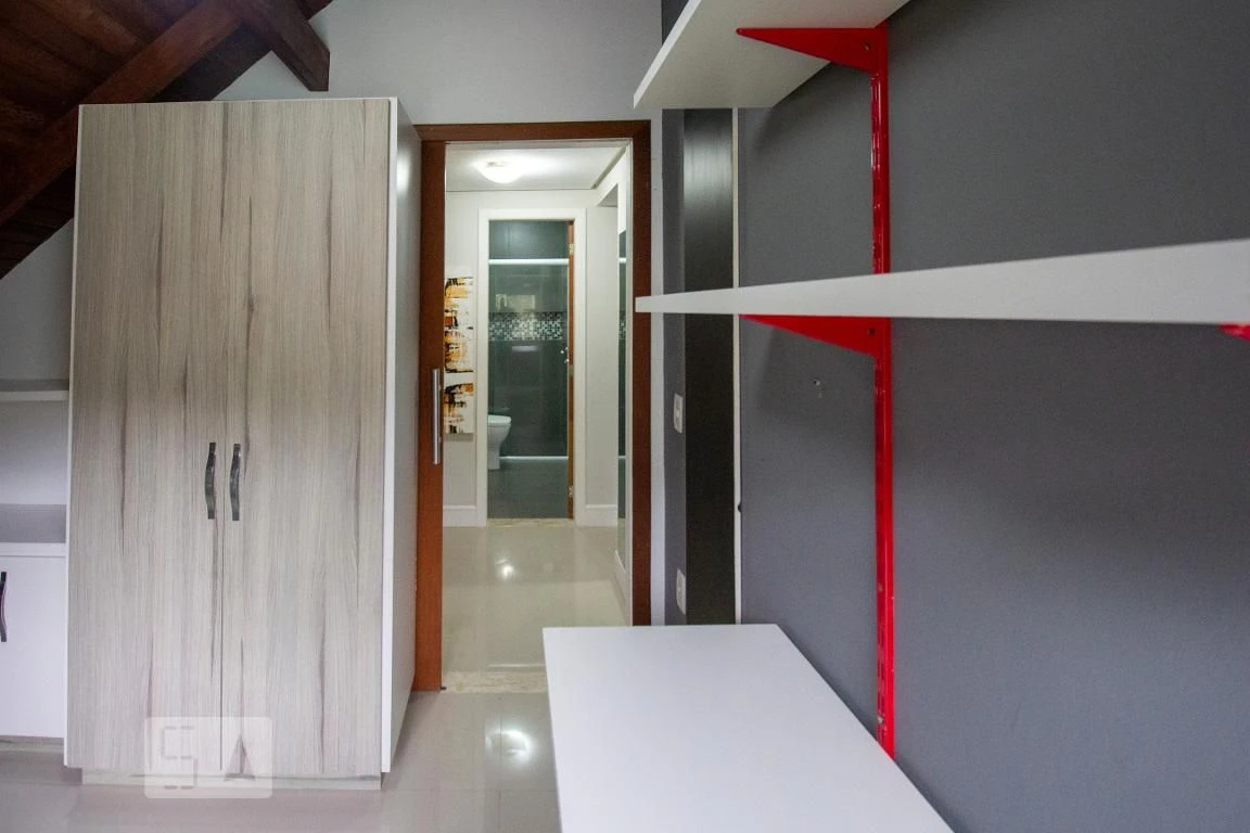 House with 3 bedrooms and a private garden — photo 27