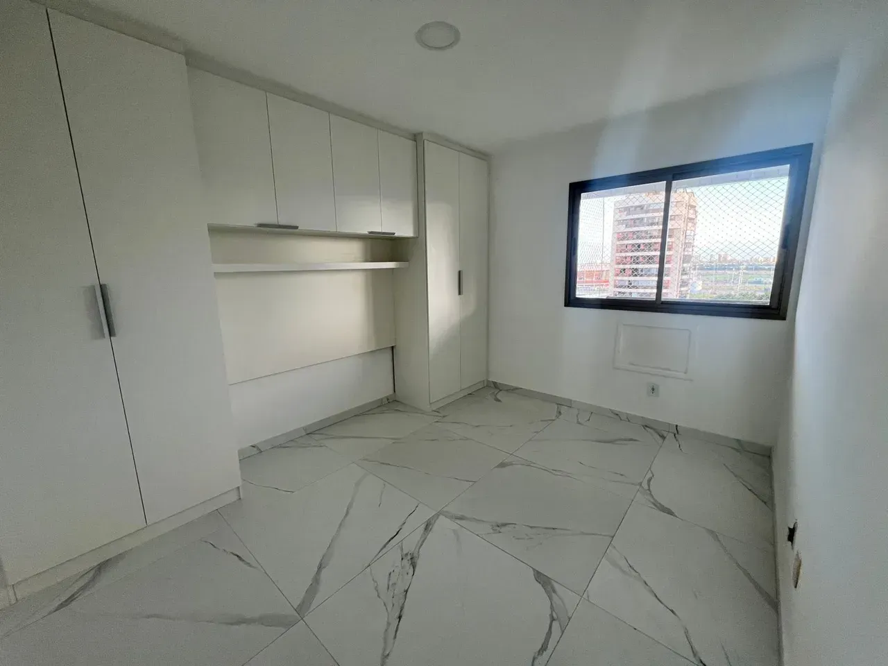 3-bedroom apartment with a separate closed kitchen and 2 baths — photo 11