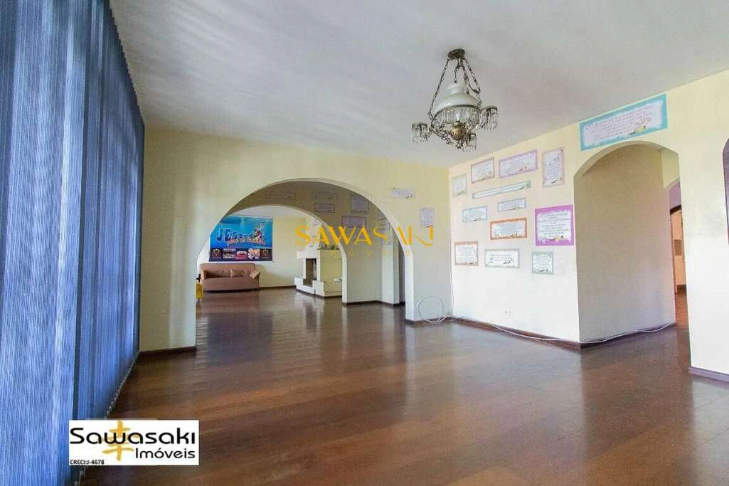 House with 8 bedrooms, 4 en-suites and 459 m² — photo 5