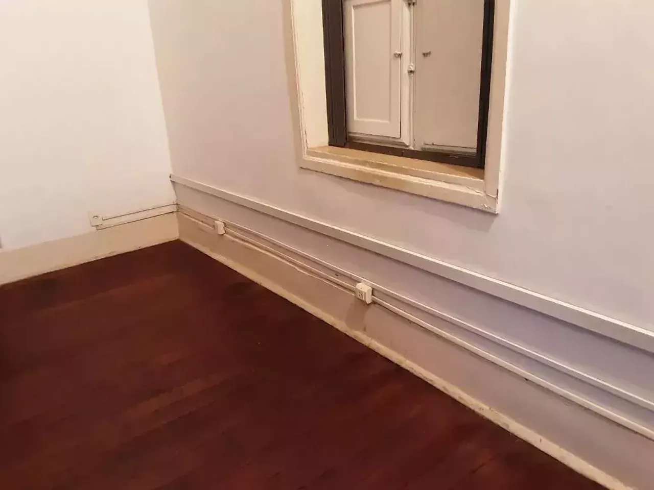 Commercial house with 1 bedroom and 1 bathroom