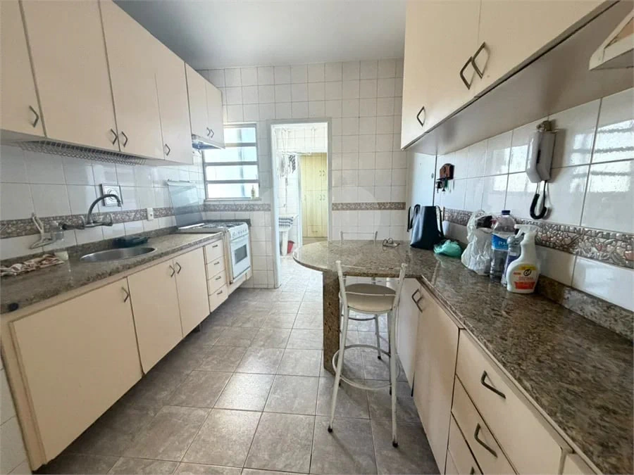 3-bedroom apartment with a home office in Rio de Janeiro — photo 7