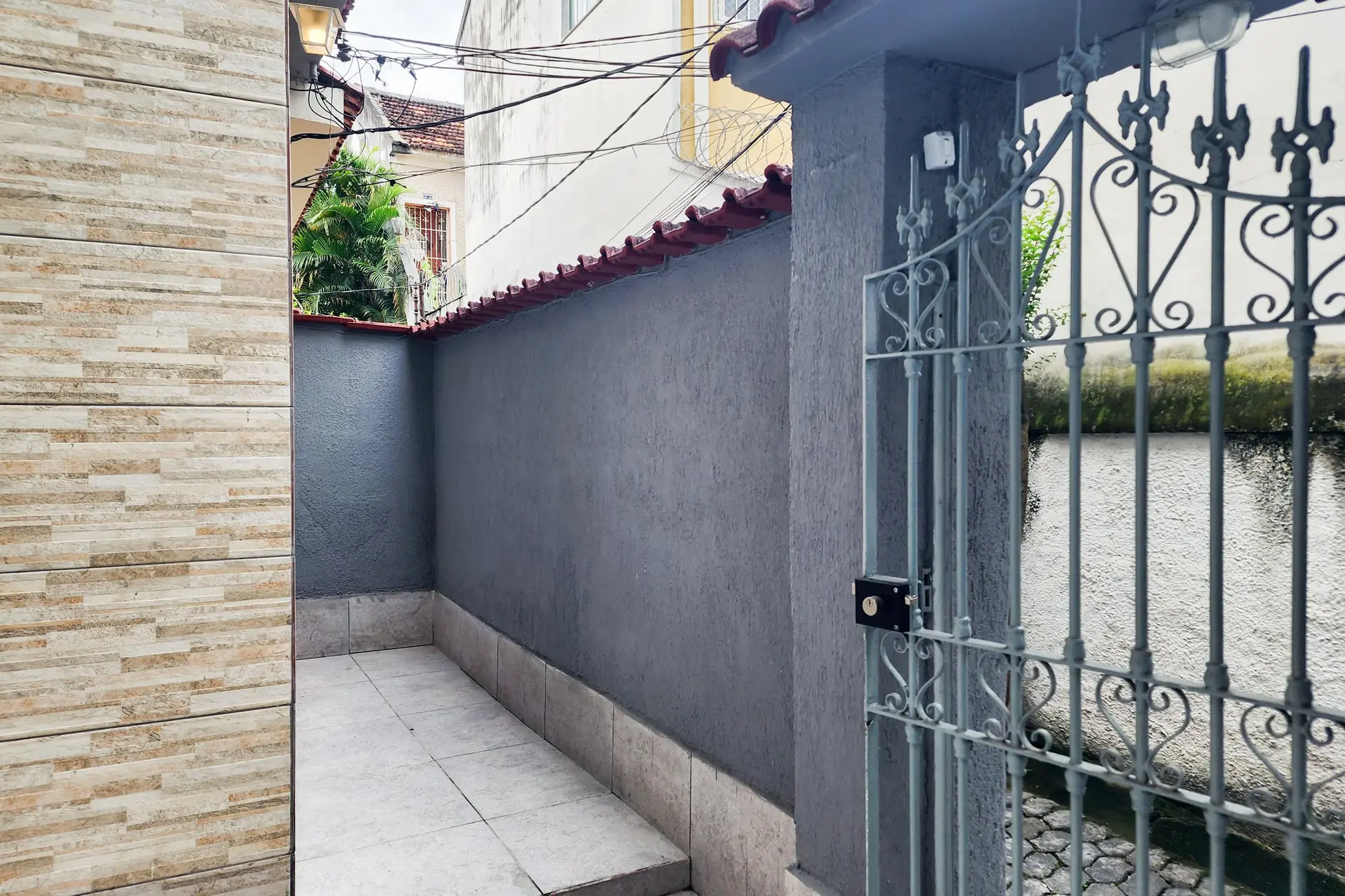 2-bedroom house, 1 with its own bathroom, 98 m² — photo 13