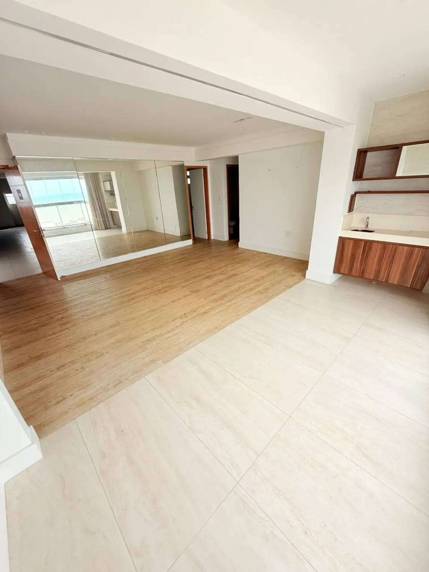 Furnished apartment, 136 m², with a private BBQ — photo 6