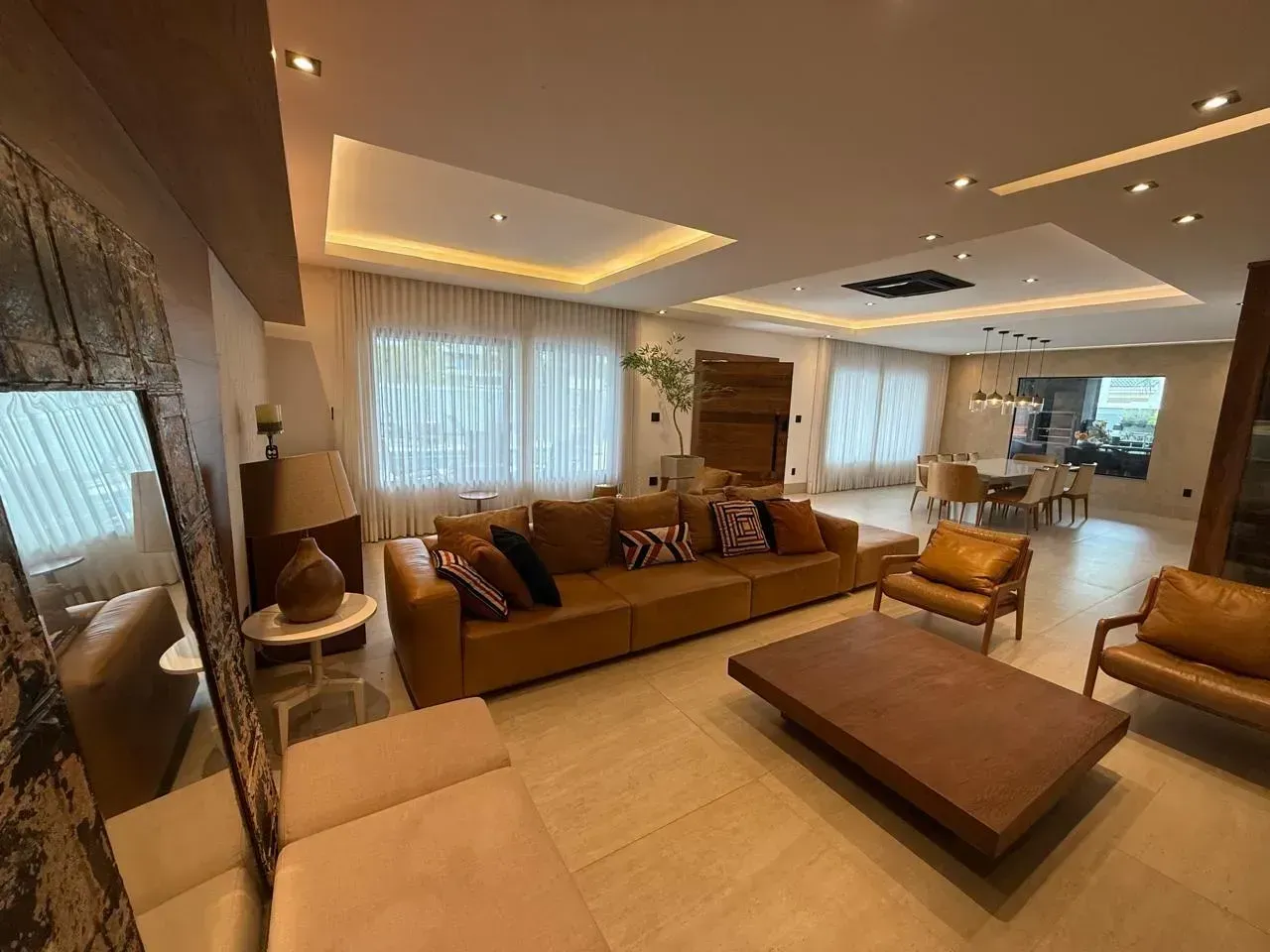 Furnished house with open-plan kitchen, 380 m² — photo 45