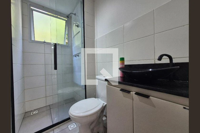 2-bedroom apartment in a building with a gym — photo 15
