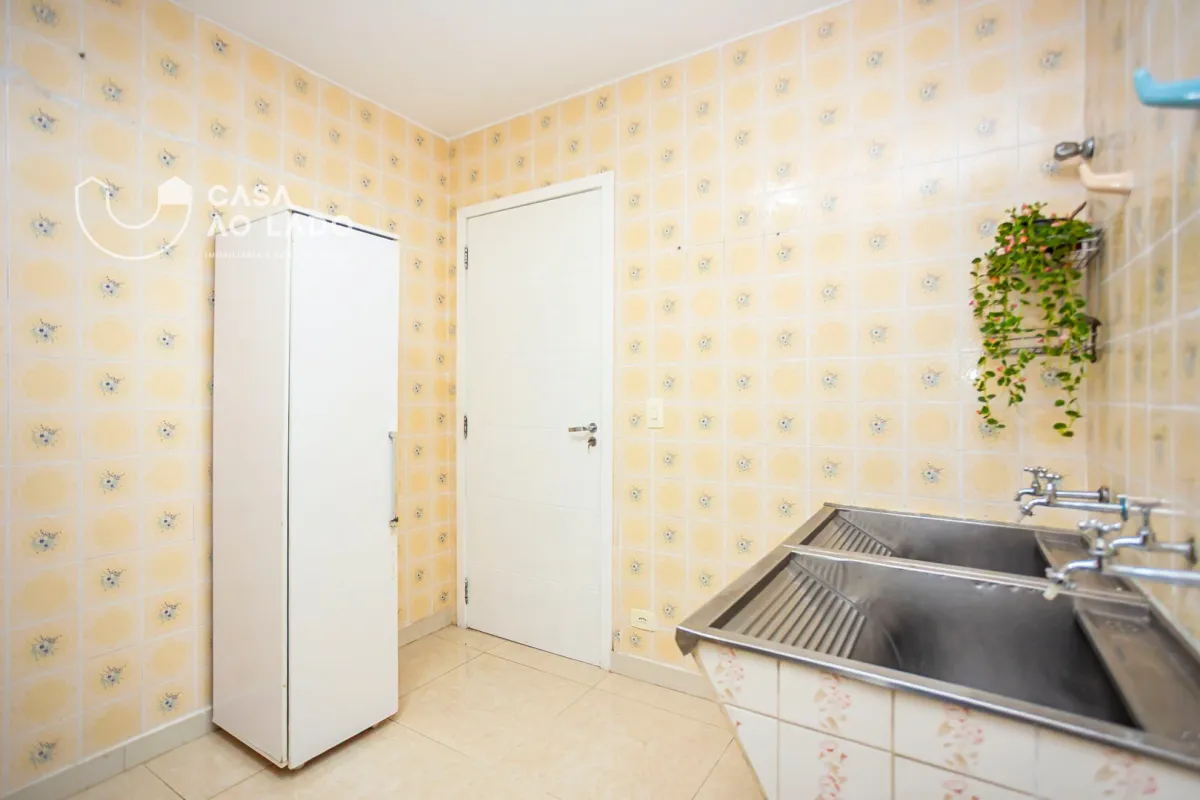 House with 4 bedrooms and 4 bathrooms, 315 m² — photo 41