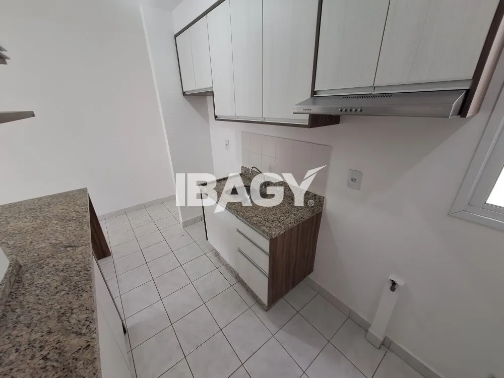 Apartamento de 2 dormitorios con balcón cerrado — photo 8