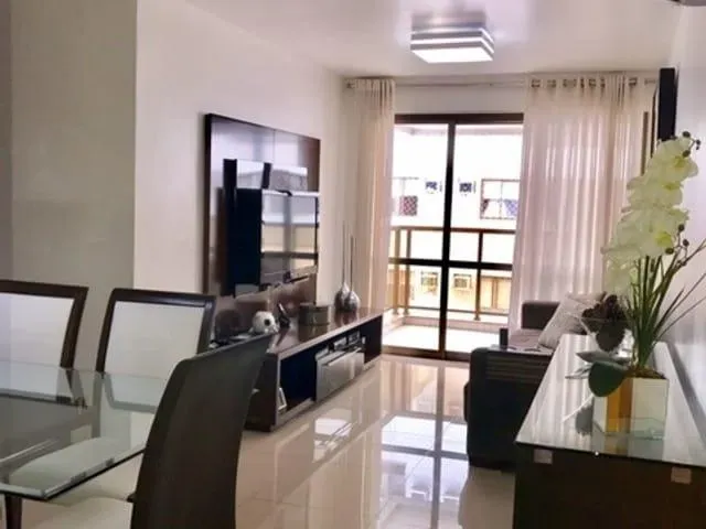 Furnished apartment, 94 m², with a glass-enclosed balcony