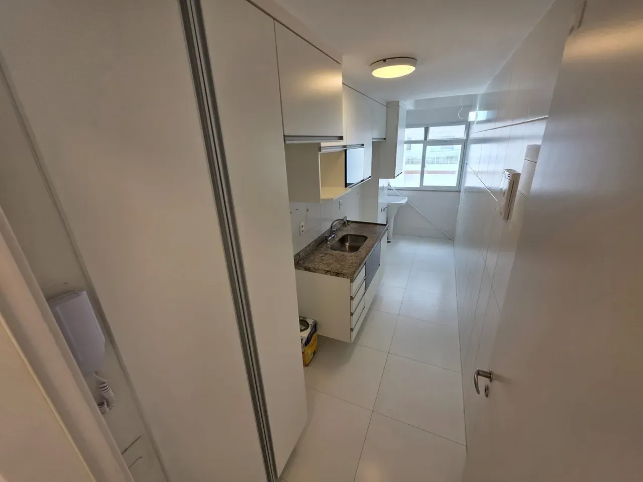 3-bedroom apartment in a building with a sauna — photo 16