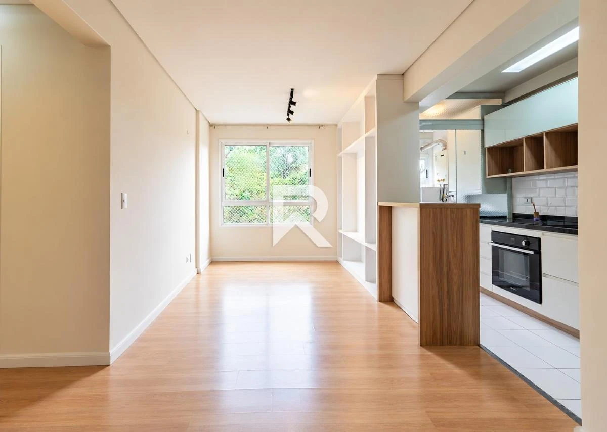 Wood or laminate floors in a 2-bedroom apartment, 66 m² — photo 11