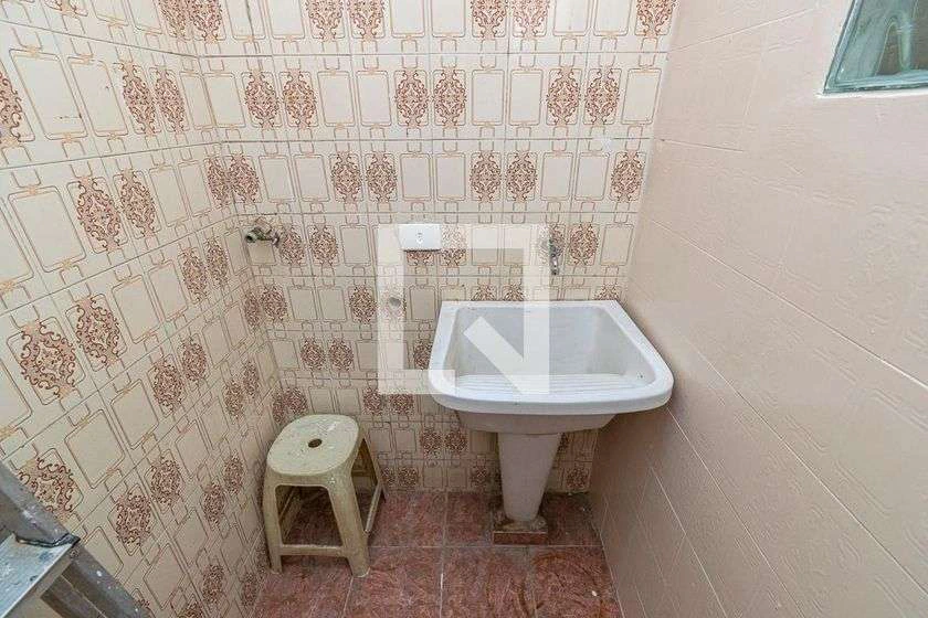 Unfurnished house with 2 bedrooms and 1 bathroom — photo 28