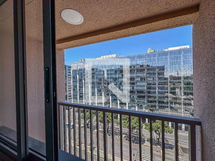 Apartment, 55 m², with a glass-enclosed balcony — photo 31