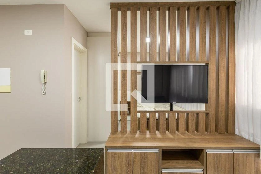 One-bedroom apartment with a home office in Curitiba — photo 10